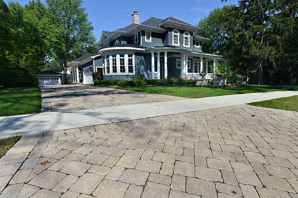 Best Driveway Paving Contractor  in Carbondale, KS